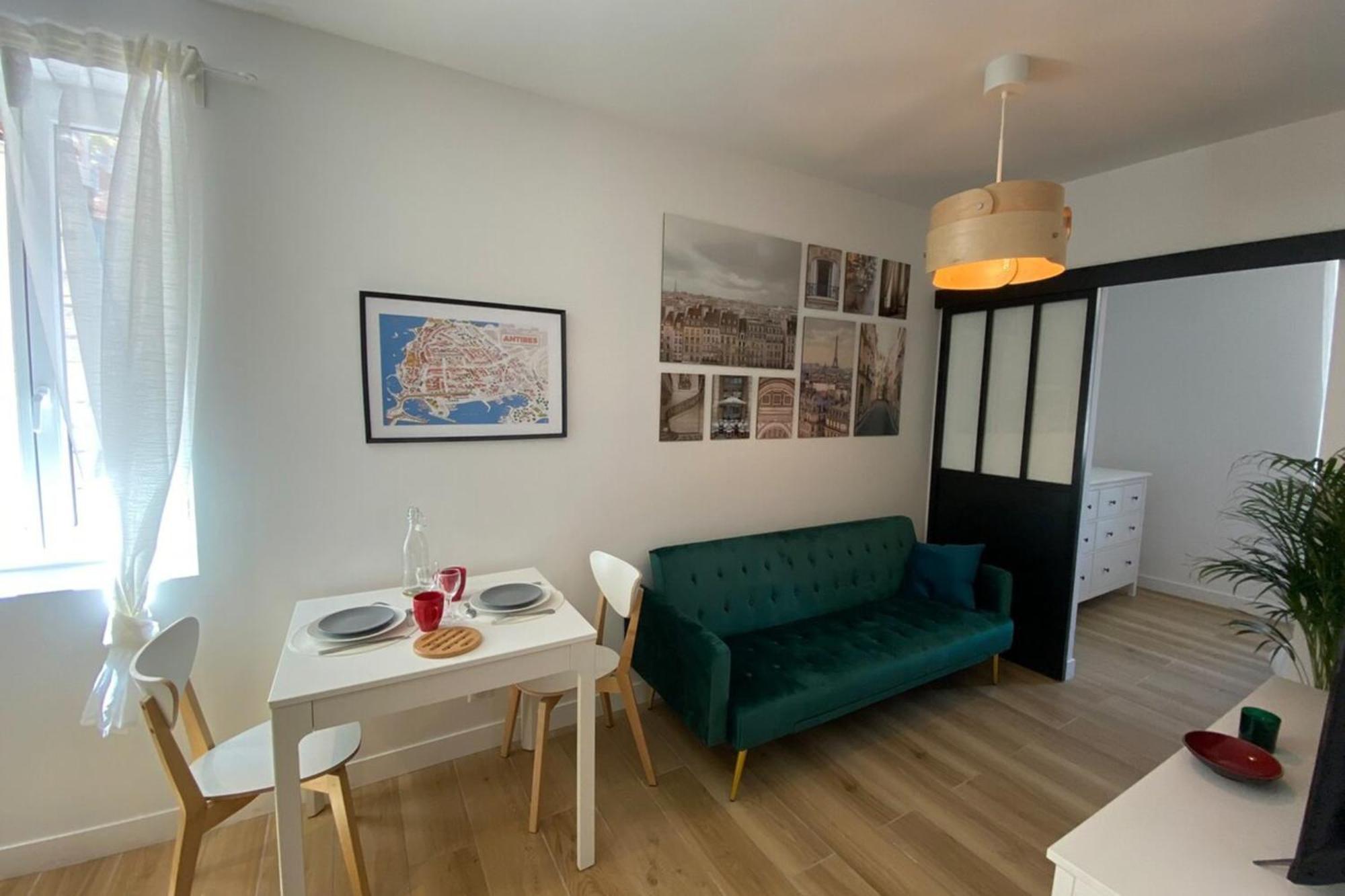 06An - Beautiful Apartment In The Heart Of Old Antibes Exteriér fotografie