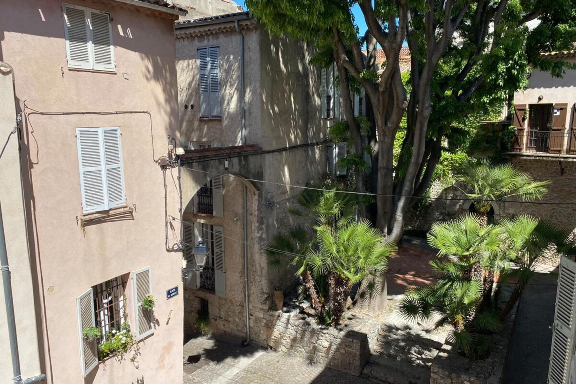 06An - Beautiful Apartment In The Heart Of Old Antibes Exteriér fotografie