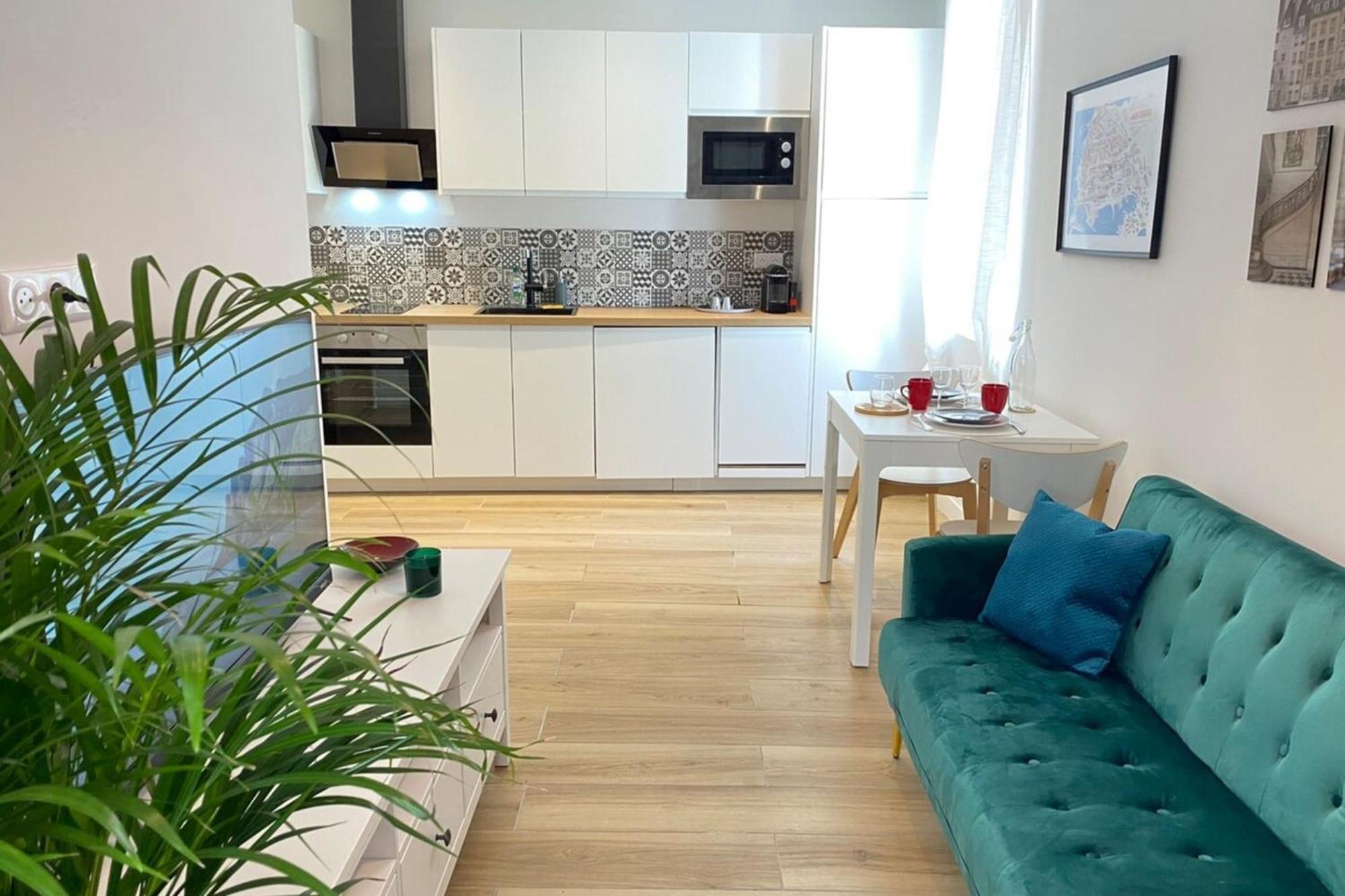 06An - Beautiful Apartment In The Heart Of Old Antibes Exteriér fotografie